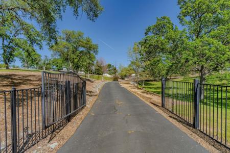 5753 Treosti Place, Valley Springs, California 95252, USA
