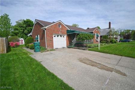 252 Rosemont Avenue, Austintown, Ohio 44515, Estados Unidos