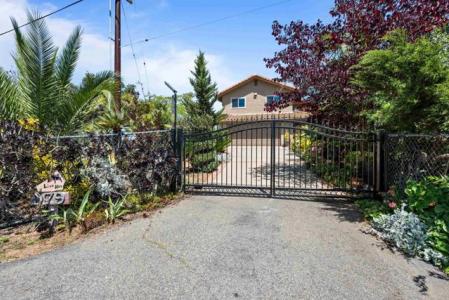979 Canyon Heights Rd, Fallbrook, קליפורניה 92028, ארצות הברית של אמריקה 