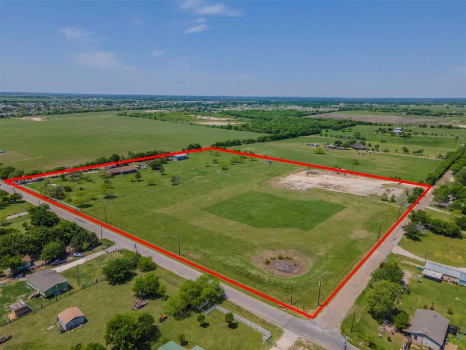 9225 County Rd 513, Alvarado, Teksas 76009, USA