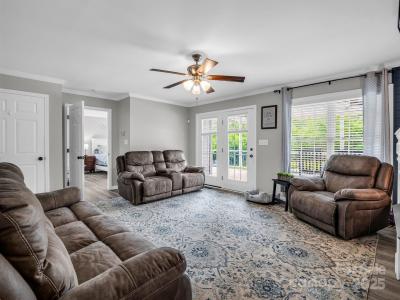 208 Wellington Drive, Lincolnton, צפון קרוליינה 28092, ארצות הברית של אמריקה