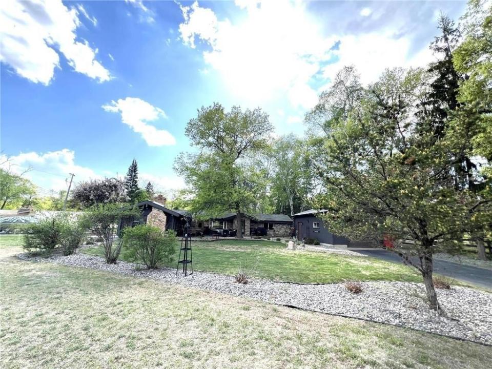 29929 Canary Lane, Breezy Point, Minnesota 56472