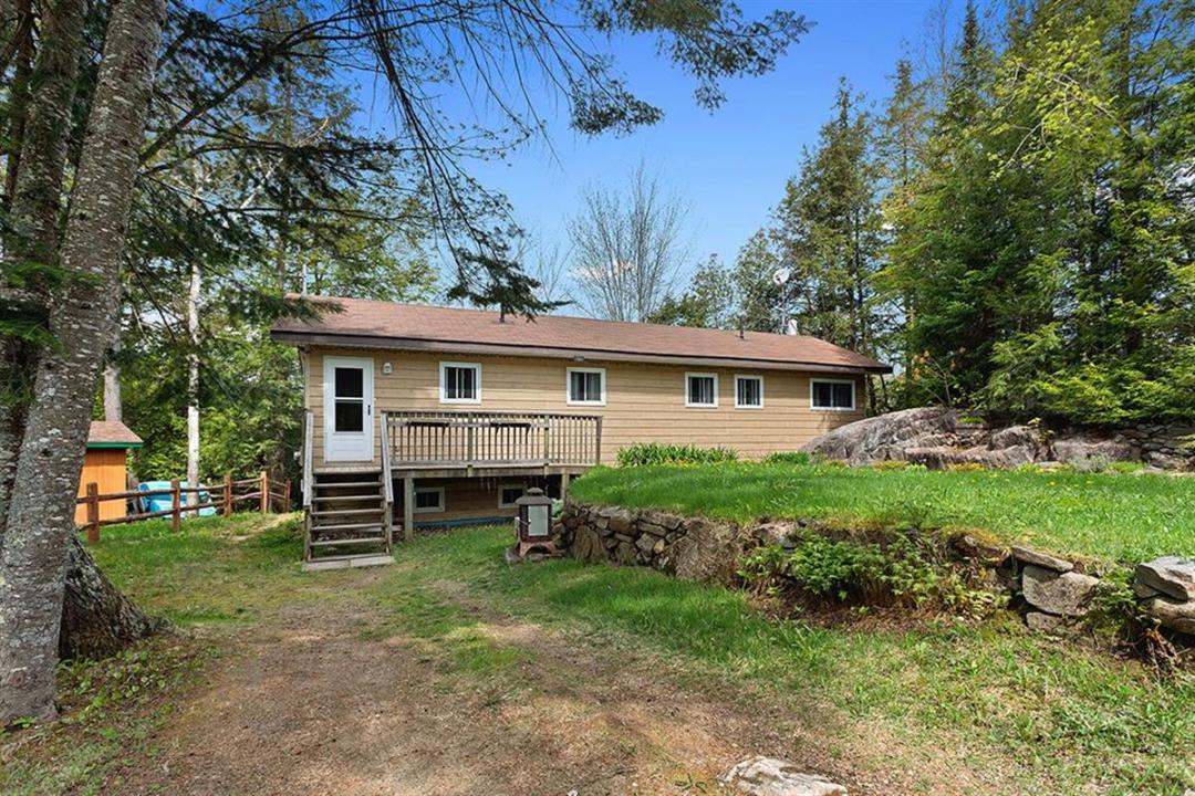 114 Ch. du Lac-Bois-Franc, Val-des-Monts, Québec J8N 1C7, Canada