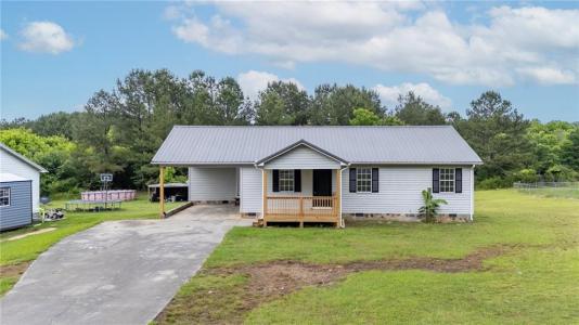 216 Brittney Drive SE, Calhoun, Georgia 30701, USA