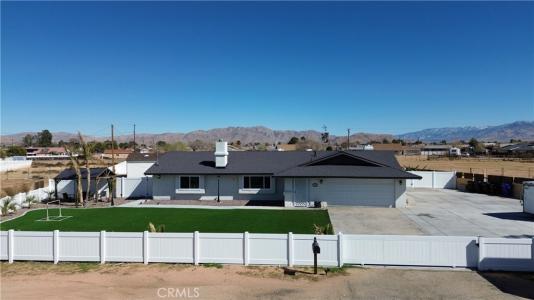15245 Apache Rd., Apple Valley, California 92307, USA