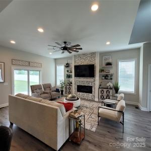 5118 Regents Park Drive, Hickory, 北卡羅來納州 28602, 美國