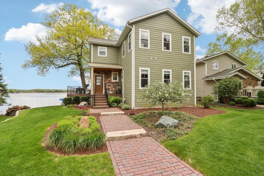 6417 N Tichigan Rd, Waterford, Wisconsin 53185