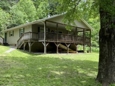 1581 River Front Drive, Jefferson, NC 28640, USA