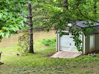 1581 River Front Drive, Jefferson, Caroline Du Nord 28640, États-Unis