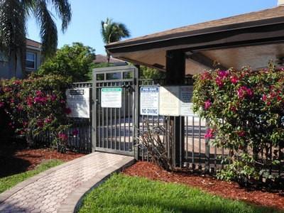 210 SW 97th Terrace #210, Pembroke Pines, Florida 33025