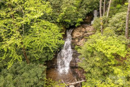 449 Boone Top None, Zirconia, North Carolina 28790