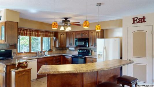 1265 Division St, Garner, Iowa 50438