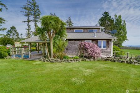 830 Riverview LN, Chinook, Washington 98614, USA