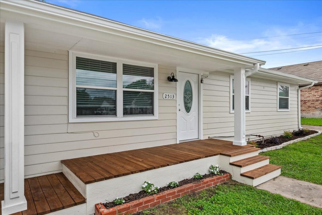 2513 First St, Caddo Mills, טקסס 75135, ארצות הברית של אמריקה