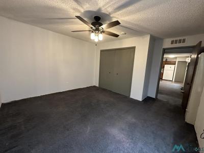 607 N. Olive Street, Carlsbad, ניו מקסיקו 88220, ארצות הברית של אמריקה