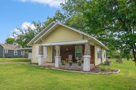 211 S Wickham Street, Alvord, Техас 76225, Соединенные Штаты