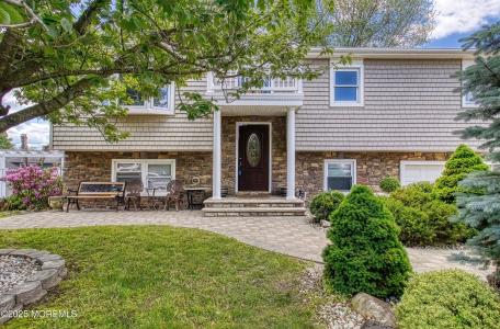 99 Silver Bay Road, Toms River, Nova Jersey 08753, Estados Unidos