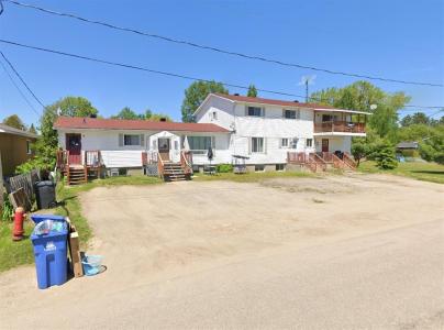 16  Rue Colton, Fort-Coulonge, 魁北克省 J0X 1V0, 加拿大