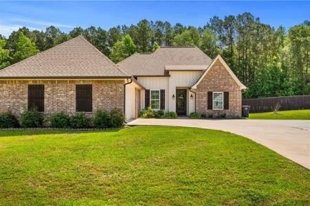 114 EASTIN Circle, Natchitoches, Louisiane 71457, États-Unis