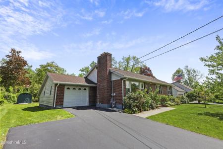 24 Rose Ter, Pittsfield, Massachusetts 01201, Estados Unidos