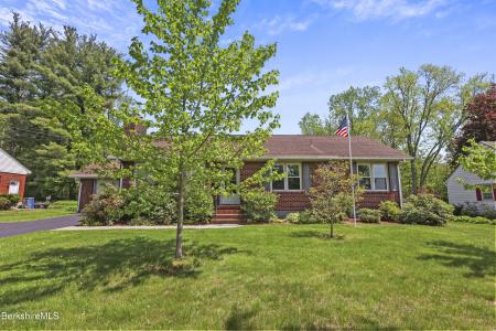 24 Rose Ter, Pittsfield, Massachusetts 01201, Estados Unidos