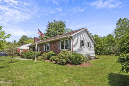 24 Rose Ter, Pittsfield, Massachusetts 01201, Estados Unidos