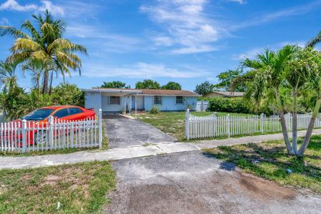 3935 Chickasha Road, Atlantis, Florida 33462, USA