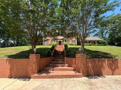 46 Cottonwood Ln, Columbus, Mississippi 39705