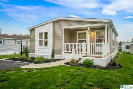 19 E Zimmer Drive, Walnutport, Pennsylvania 18088