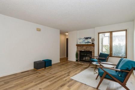 1153 Cambria Ct, Iowacity, Iowa 52246, Stati Uniti