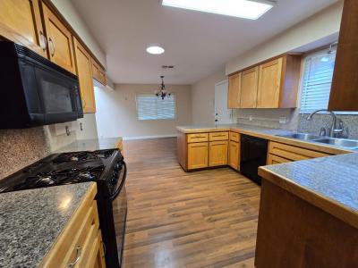 815 Miami Avenue, Clovis, California 93611, Estados Unidos