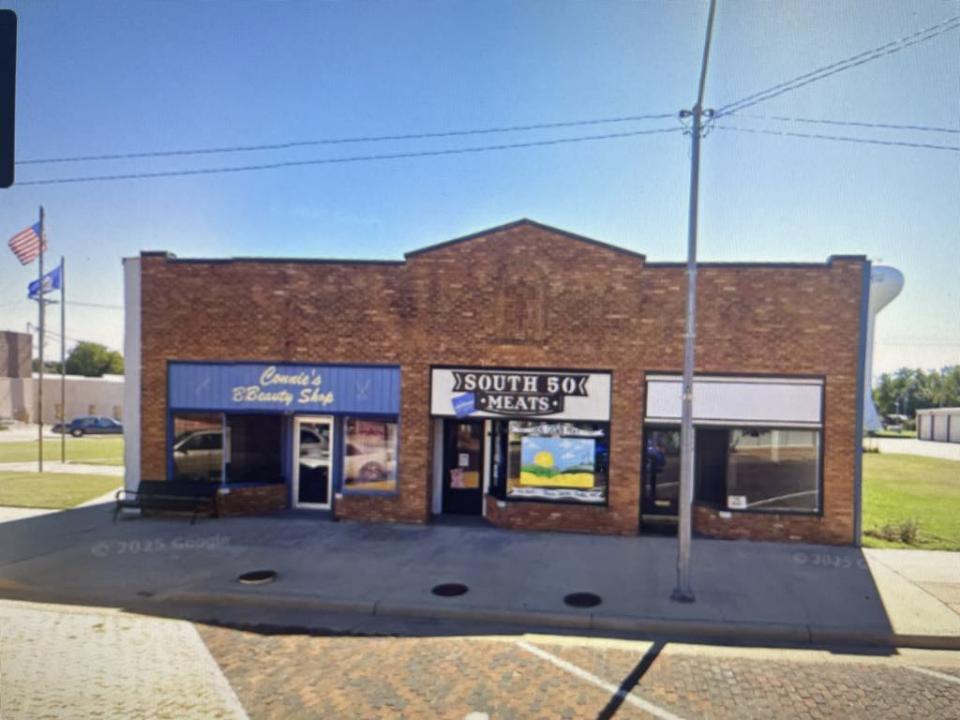 117 W Main, Harper, Kansas 67058