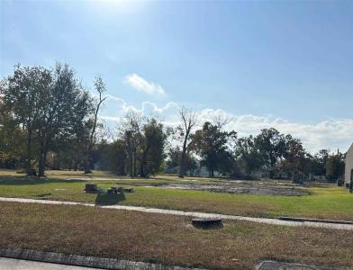 335 W College Street W, Lake Charles, Louisiana 70605, USA