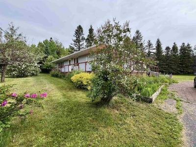 6242 Highway 1, Silver Bay, Minnesota 55614, HOA KỲ