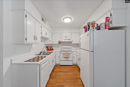601 Riverhill Circle, Columbia, South Carolina 29210