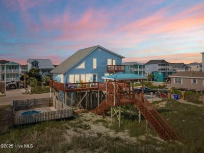 3229 E Beach Drive, Oak Island, Kuzey Karolina 28465, Amerika Birleşik Devletleri