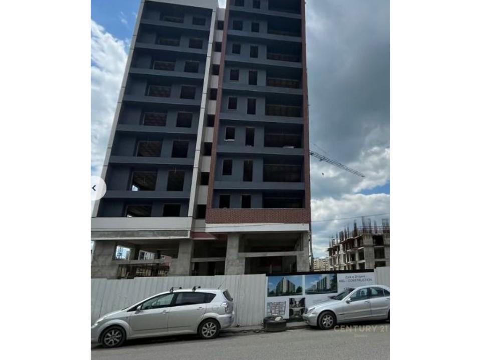 Ish Fusha e Aviacionit, Tirana, アルバニア