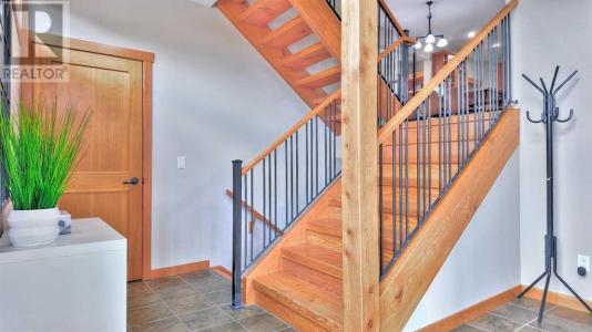 101 ARMSTRONG PLACE, Canmore, אלברטה T1W 3M2, קנדה 