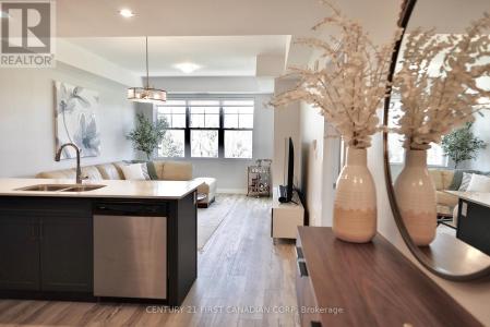 100 THE PROMENADE, Central Elgin, Ontario N5L 0B7, Canada