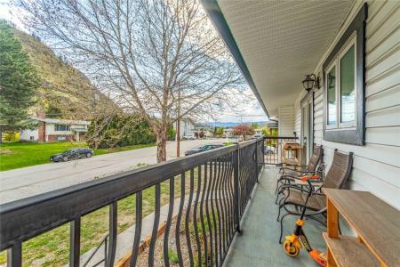 1560 PONDEROSA ROAD, West Kelowna, Britisch-Kolumbien V1Z 1N1, Kanada