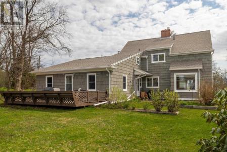 115 NORTH RIVER ROAD, Charlottetown, Prince Edward Island C1A 3K7, Canada