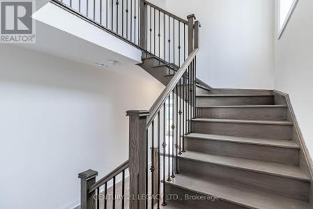 30 UNION BOULEVARD, Wasaga Beach, 安大略省 L9Z 0M5, 加拿大