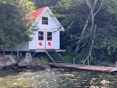 1120 S CLEAR LAKE ROAD, Bracebridge, Ontario P1L 1X1, Kanada