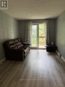 30 HICKORY STREET EAST, Waterloo, Ontario N2J 4L4, Canada