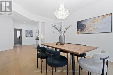 35 DONWOODS COURT, Brampton (vales Of Castlemore), 온타리오주 L6P 1T6, 캐나다