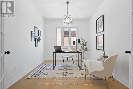 35 DONWOODS COURT, Brampton (vales Of Castlemore), 온타리오주 L6P 1T6, 캐나다