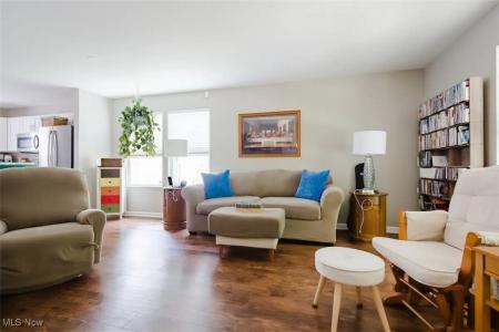 180 Elizabeth Parkway, Akron, オハイオ 44304, アメリカ合衆国