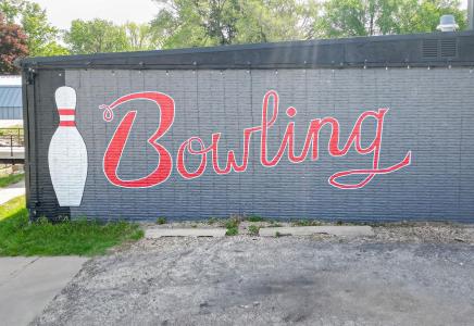 915 4th St. Sw, Waverly, Iowa 50677, USA