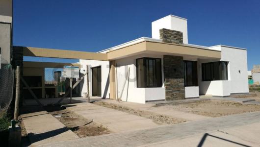 ADOLFO VILLANUEVA , Maipú, Mendoza 00001, Argentina