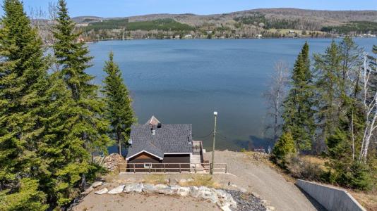 815 Route du Lac-Jerry, Packington, Quebec G0L 1Z0, Canada